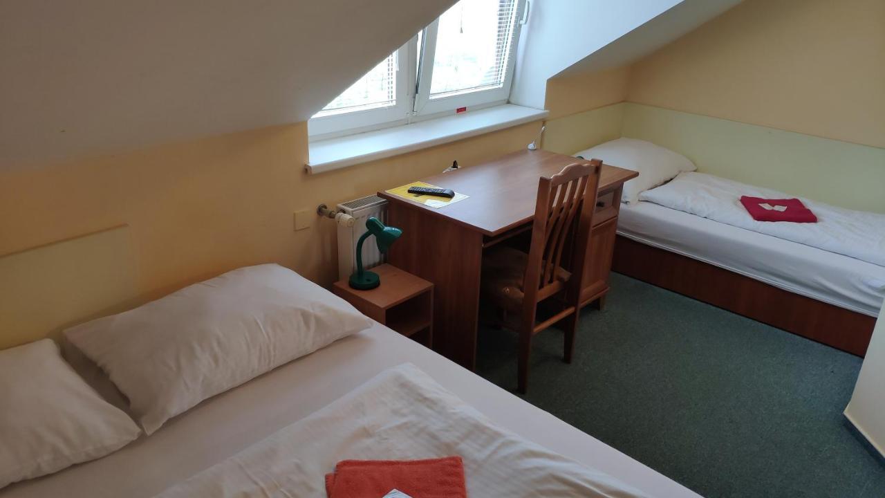 Pension & Restaurant Silma With Wellness Rychvald Екстер'єр фото