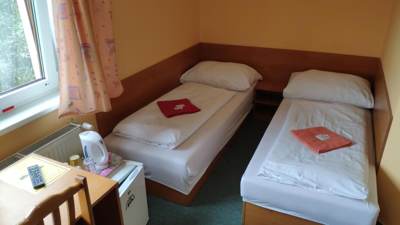 Pension & Restaurant Silma With Wellness Rychvald Екстер'єр фото