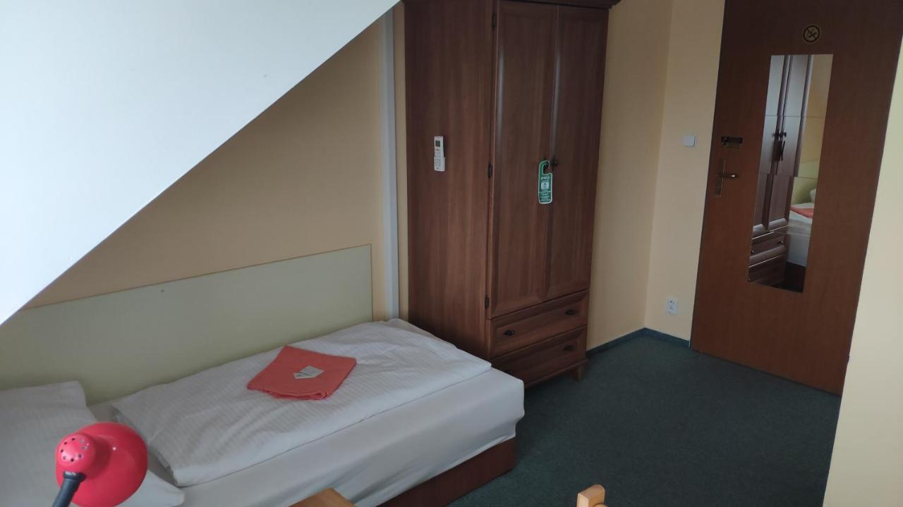 Pension & Restaurant Silma With Wellness Rychvald Екстер'єр фото