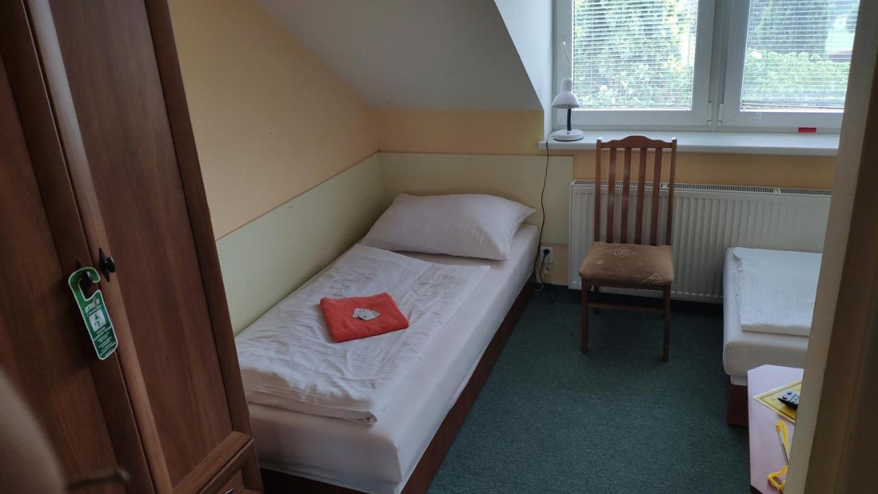 Pension & Restaurant Silma With Wellness Rychvald Екстер'єр фото